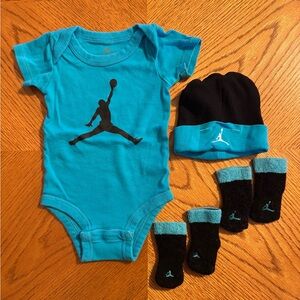 Jordan Infant Turquoise Onesie, Hat & Booties